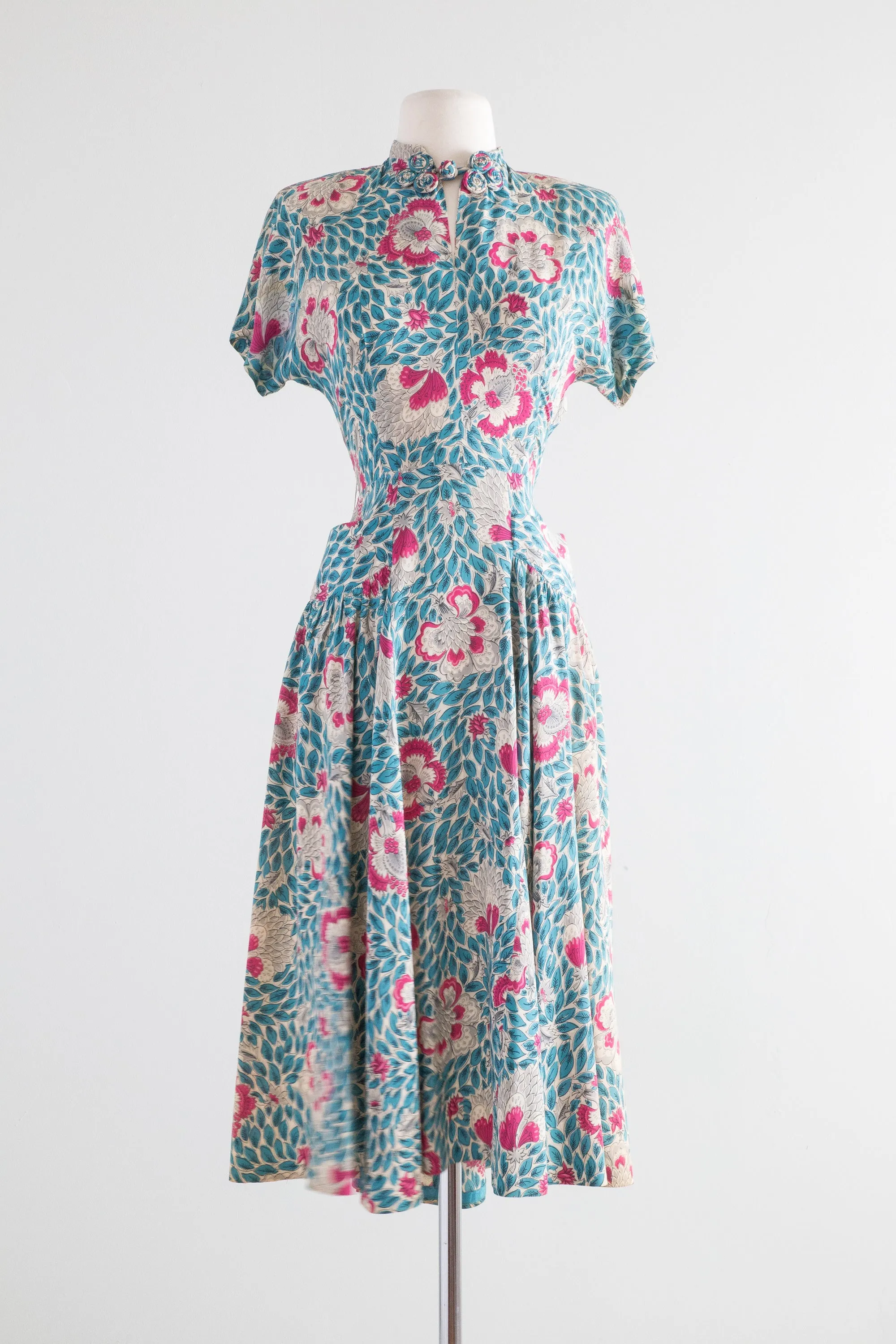 1940's Pink & Blue Rayon Floral Print Dress / Waist 26"