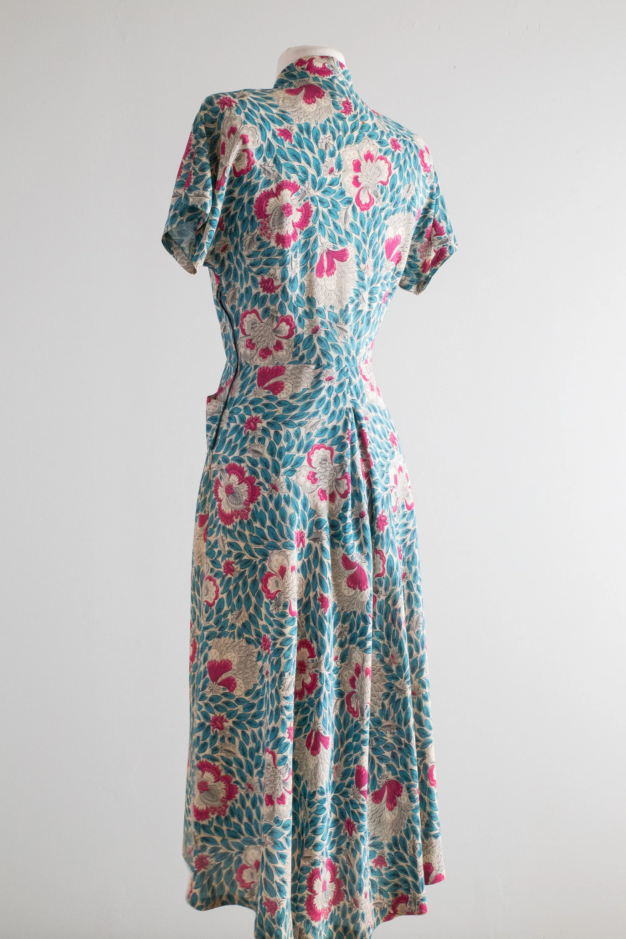 1940's Pink & Blue Rayon Floral Print Dress / Waist 26"