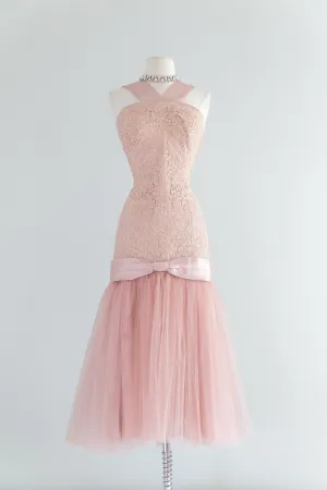 1950's Dusty Rose Glamour Cocktail Dress In Alencon Lace And Tulle / Waist 27