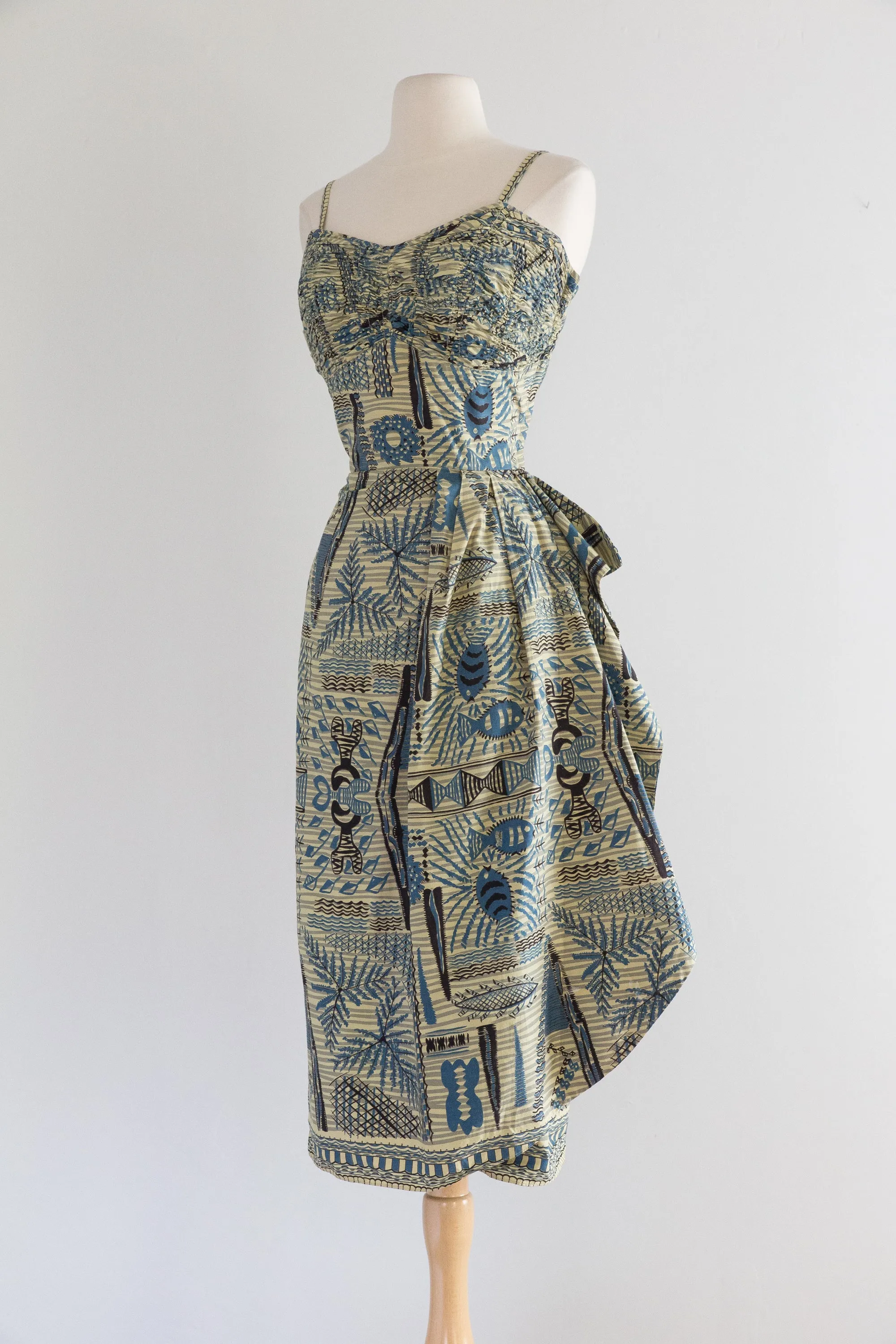 1950's Nani of Hawaii Hawaiian Print Cotton Sarong Dress with Jacket / Waist 28