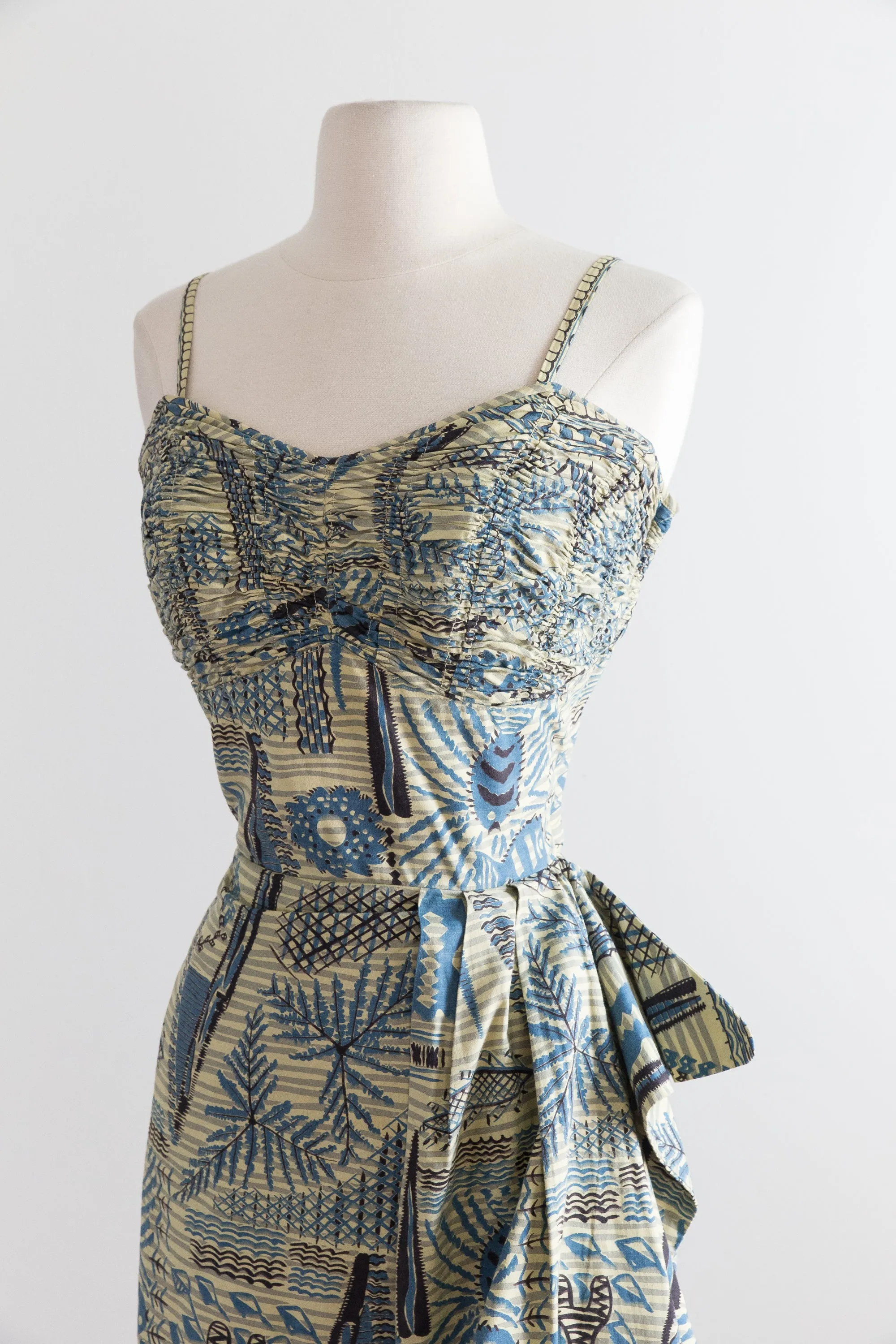 1950's Nani of Hawaii Hawaiian Print Cotton Sarong Dress with Jacket / Waist 28