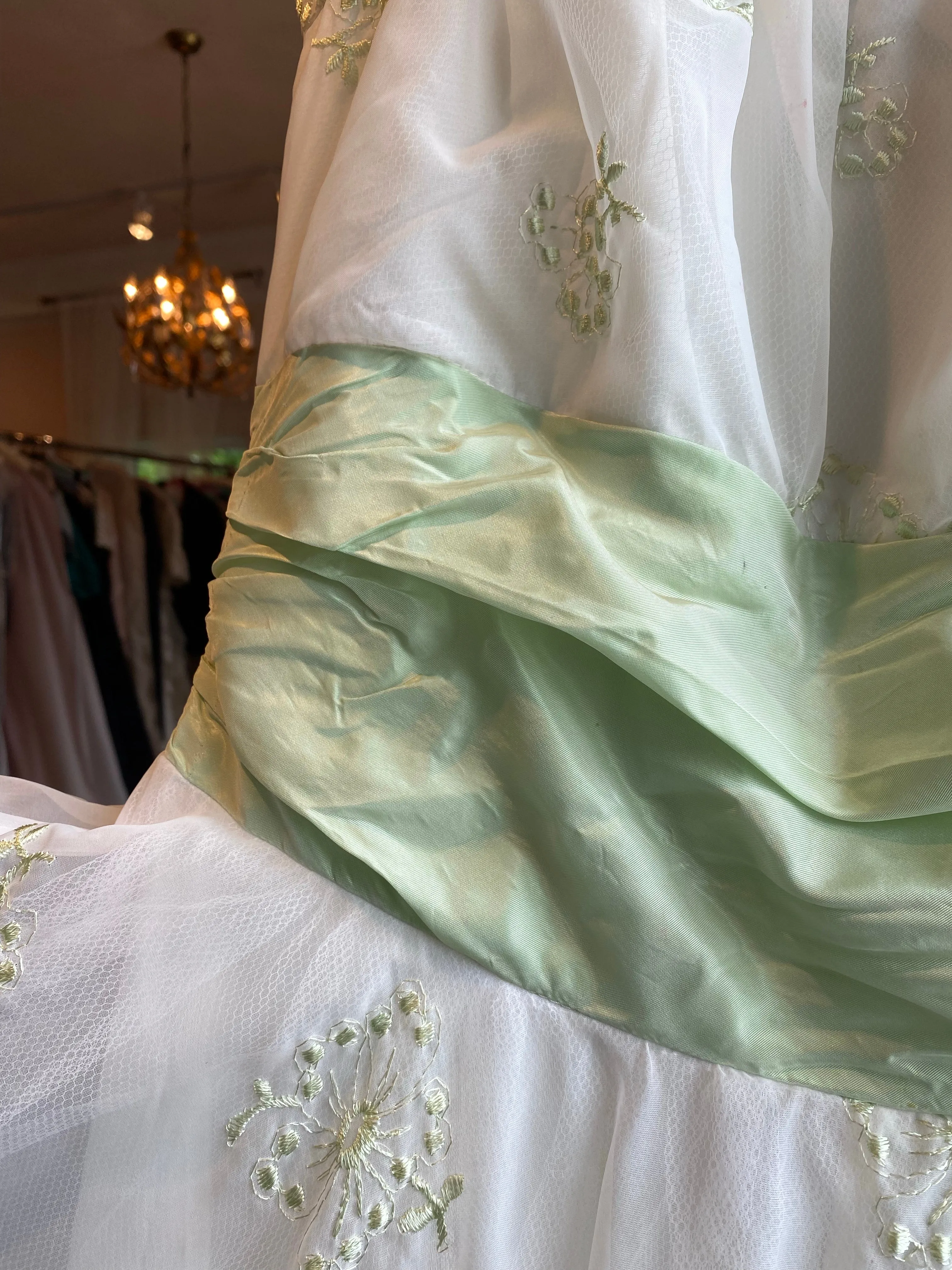 1950's Party Dress With Celadon Green Bow and Embroidery / Waist 24"