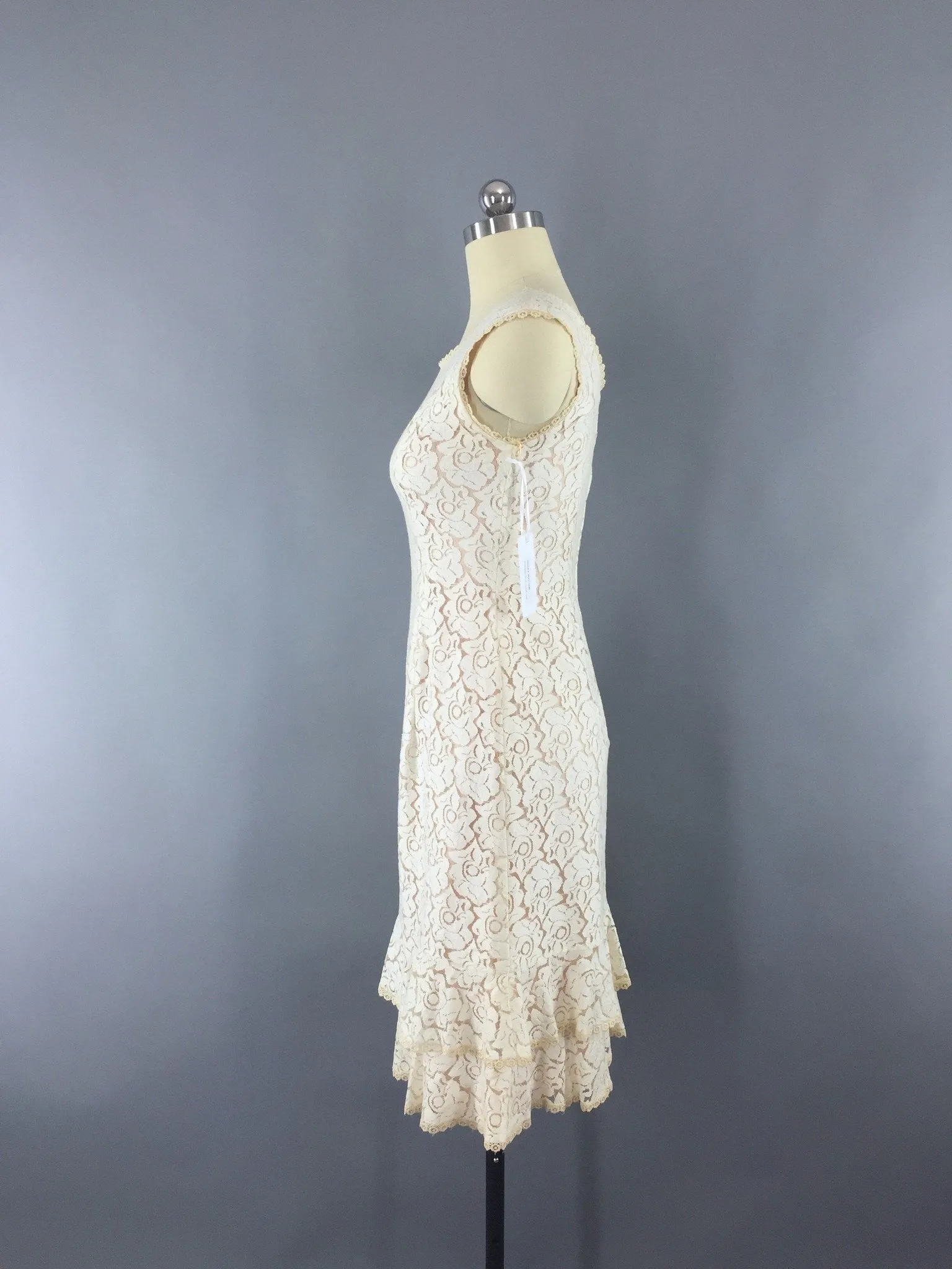 1950s Vintage Ivory Blush Lace Illusion Dress