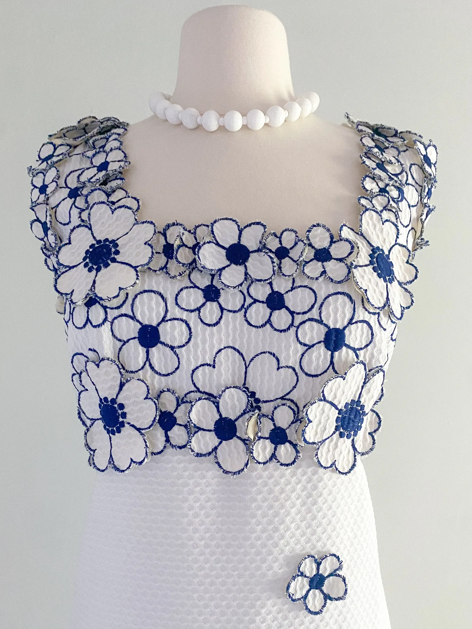 1960's Daisy Chain Maxi Dress by Rebecca / Sz ML