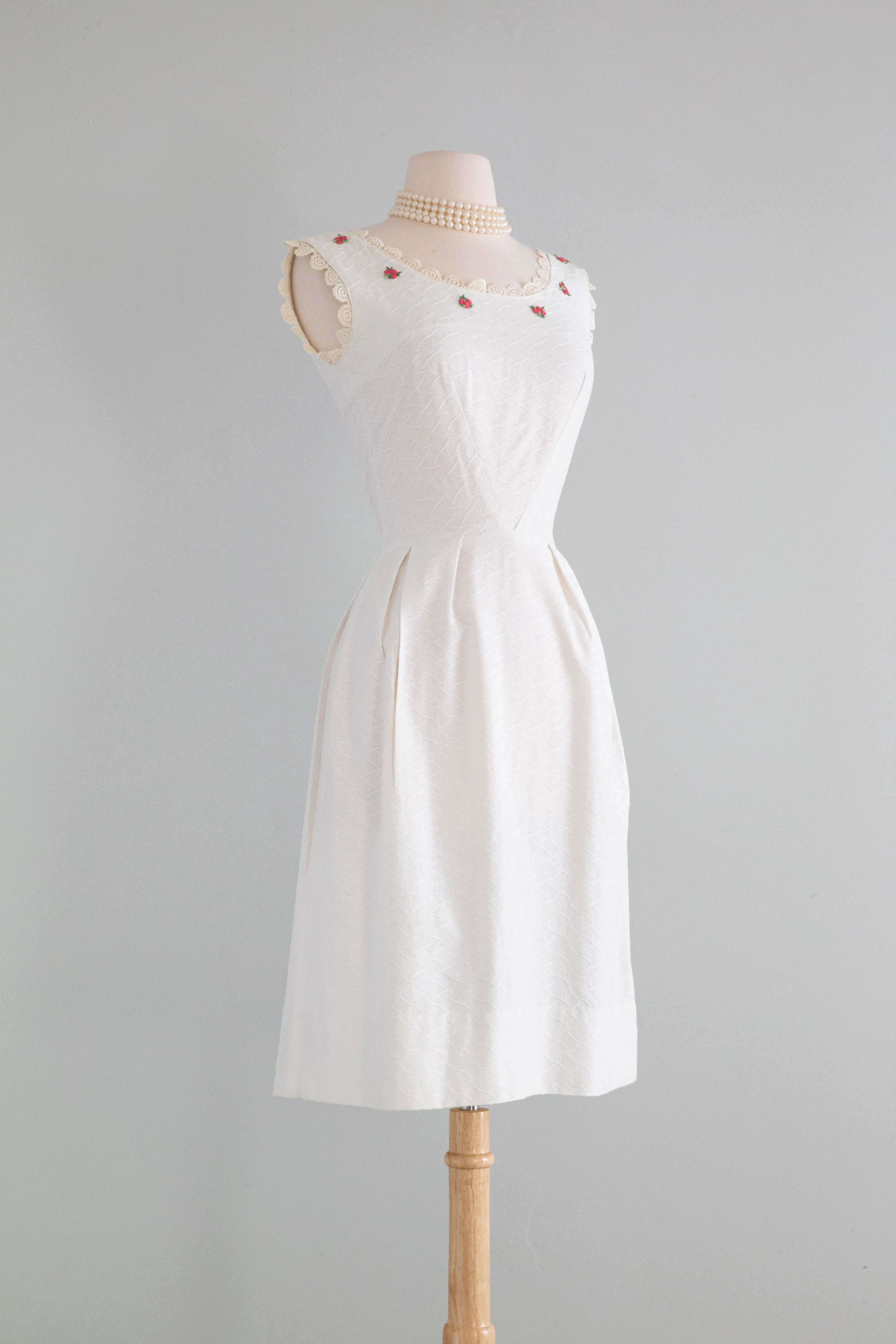 Adorable 1960's White Cotton Special Occasion Dress / Medium