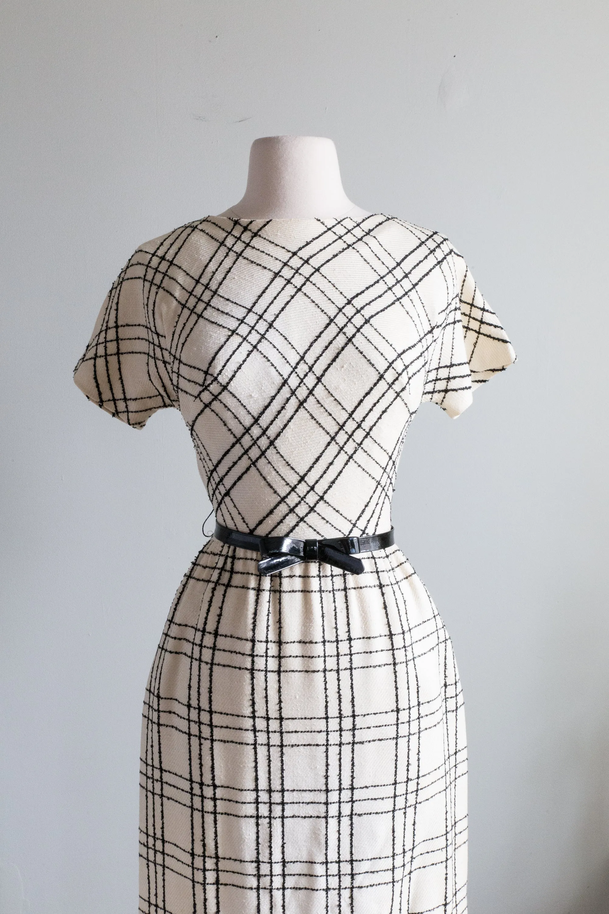 Chic 1960's Window Pane Plaid Dress With Bow Belt / Small