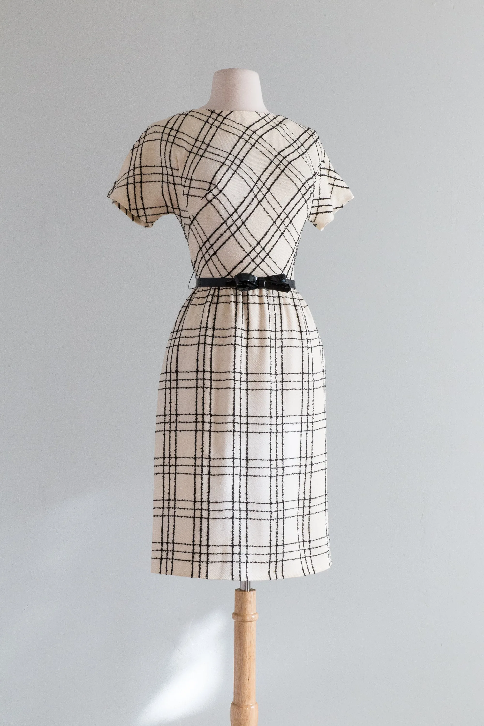 Chic 1960's Window Pane Plaid Dress With Bow Belt / Small
