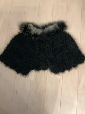 {{ClientCode}} BLACK UNKNOWN FAUX FUR TRIM WRAP, OS