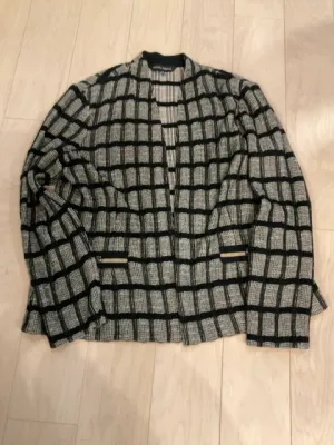 {{ClientCode}} TAN/BLK MING WANG BLAZER, M