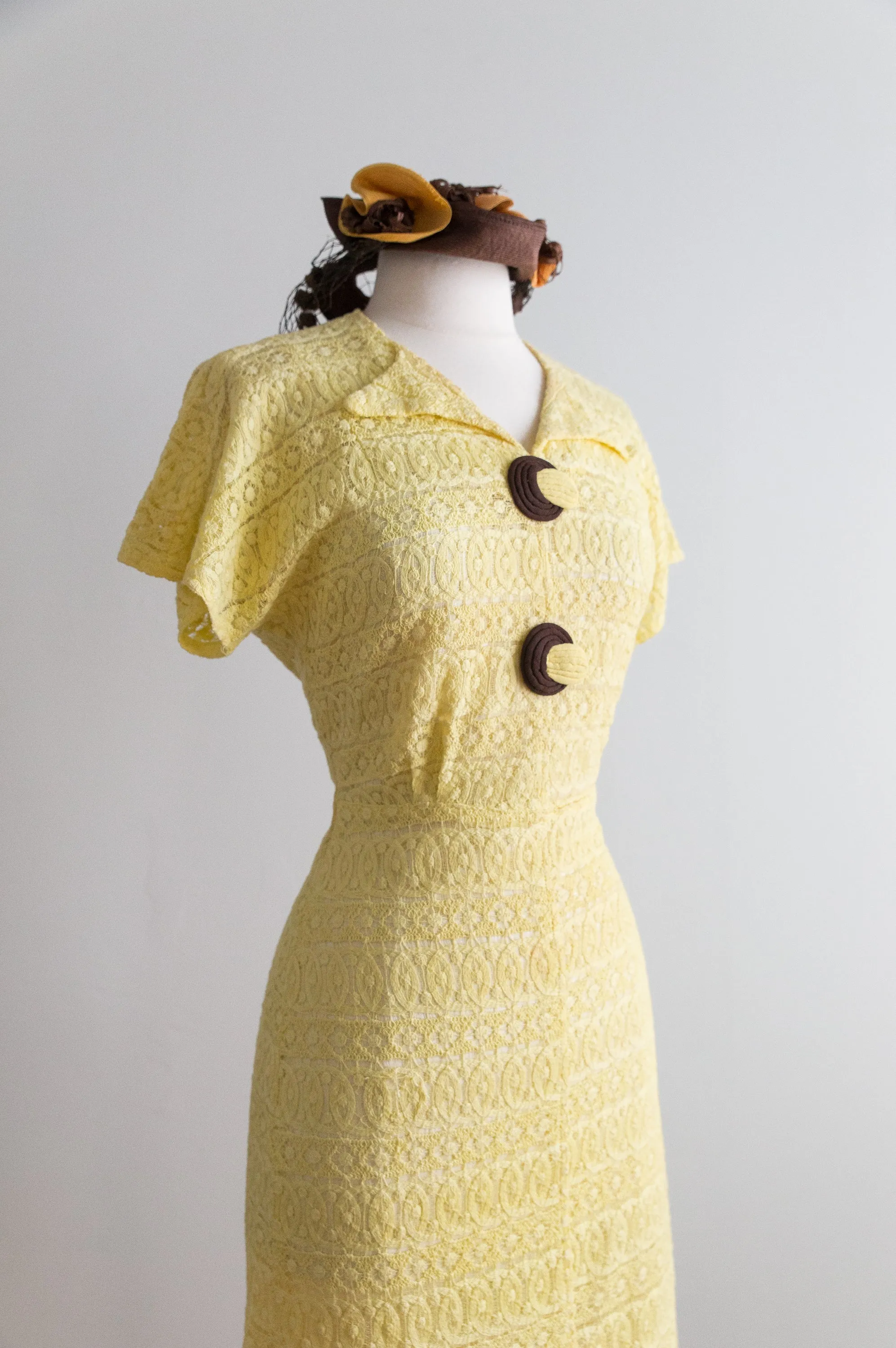 Darling 1930's Yellow Lace Day Dress With Chocolate Decorative Buttons / Medium