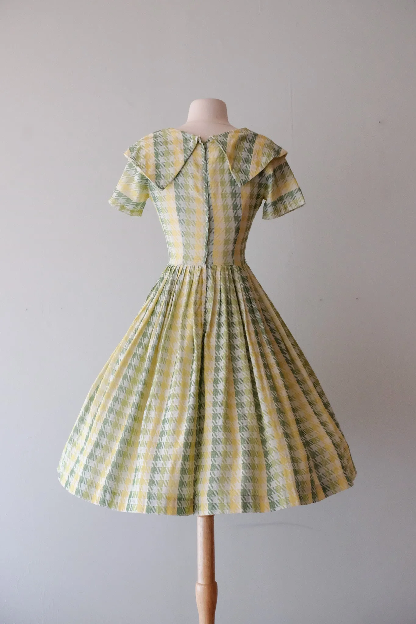 Darling 1950's Ombre Green Day Dress / Petite XS