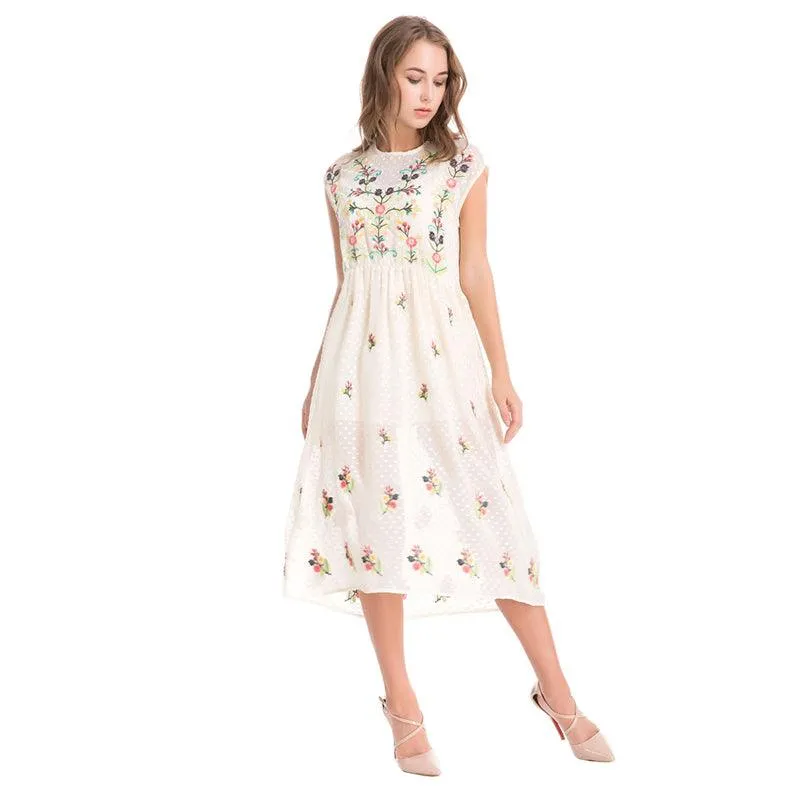 SAVANNAH SWEET FLORL EMBROIDERY DRESS