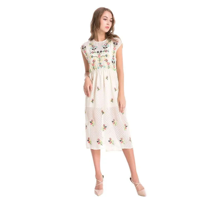 SAVANNAH SWEET FLORL EMBROIDERY DRESS