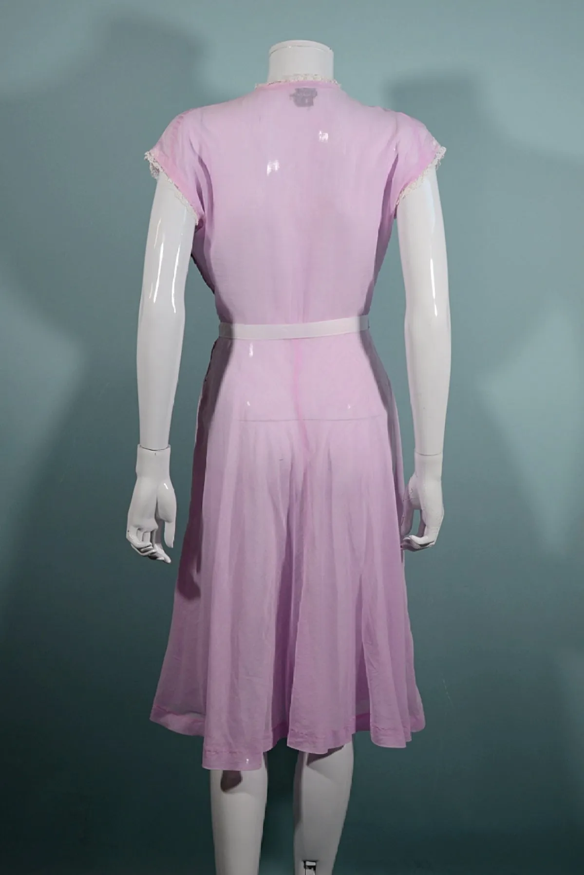 Vintage 40s Doris Dobson Embroidered Orchid Dress   Glass Buttons, Pockets, XS/S