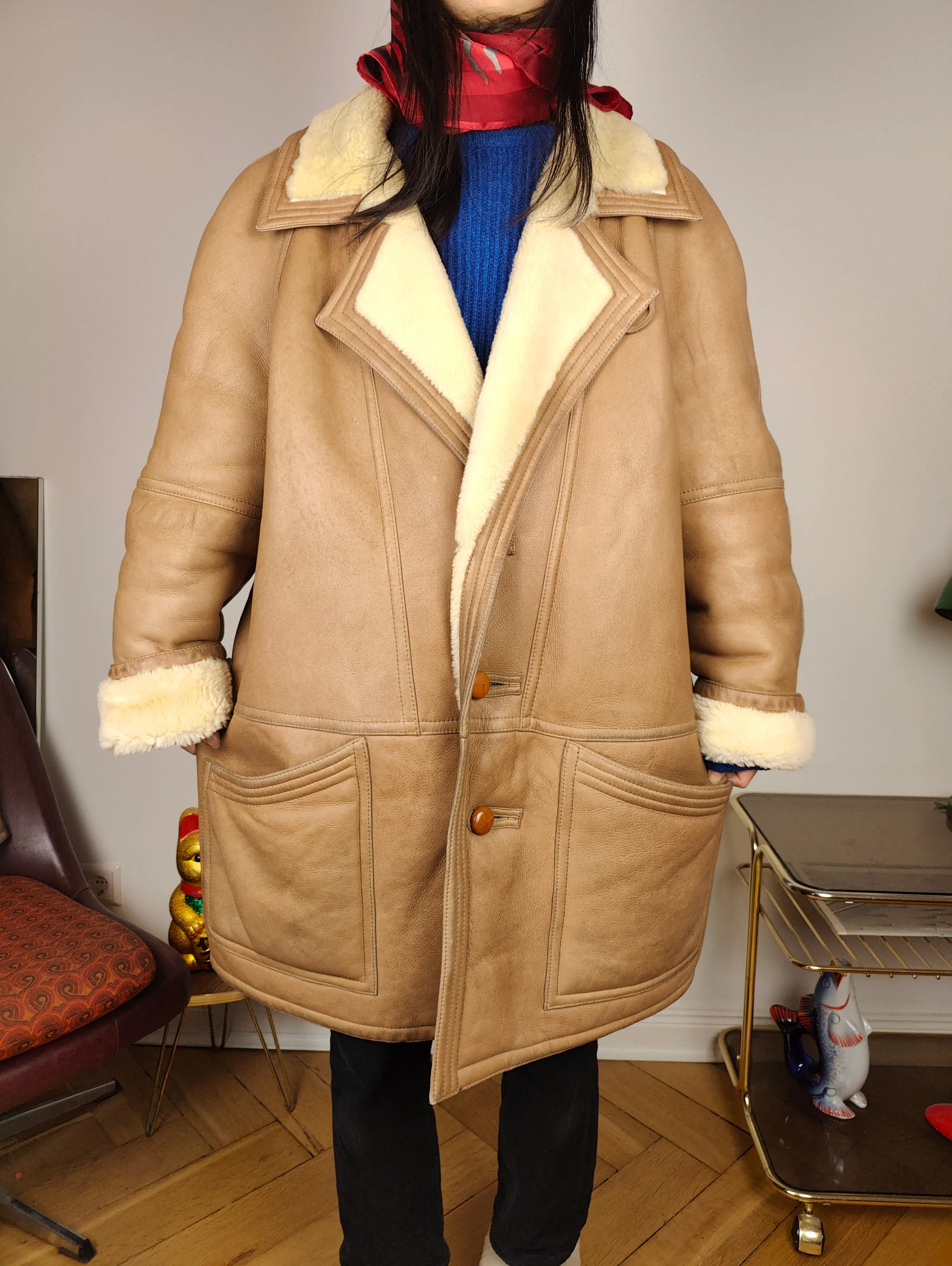 Vintage shearling coat L XL | beige brown lambskin sheepskin leather sherpa midi long jacket women unisex men